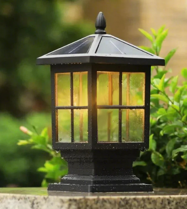 Traditional Square Waterproof LED outdoor column lights Black Classic Solar Post Caps Lights