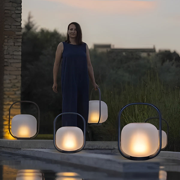Fashionable and simple for outdoor backyard  Waterproof Portable LED Solar Outdoor Lantern  floor lamp Portable Lantern Camping Lantern