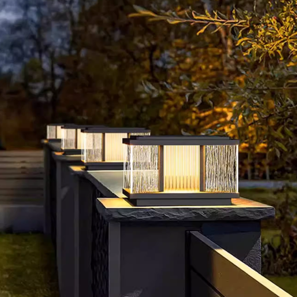 Outdoor column lights  Solar Post Cap Light, Modern Warm Luxury LED Light with Waterproof IP54 Standards for Fence Deck Garden or Patio Posts